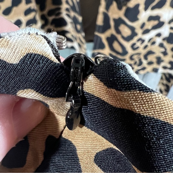 Cache Leopard Print Dress (size 4) and Matching Trench Coat (size S) - Picture 12 of 14